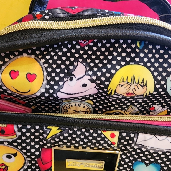 BNWT BETSEY JOHNSON TRAIN CASE VANITY BAG WITH REMOVABLE...